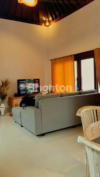 image FOR RENT – CHARMING SEMI-FURNISHED 2-BEDROOM VILLA IN JALAN DEWI SRI KUTA  (4)