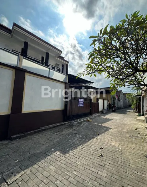 image RUMAH MINIMALIS 3 KAMAR TIDUR DENGAN LINGKUNGAN NYAMAN DI TANGKUBAN PERAHU DENPASAR BARAT  (2)