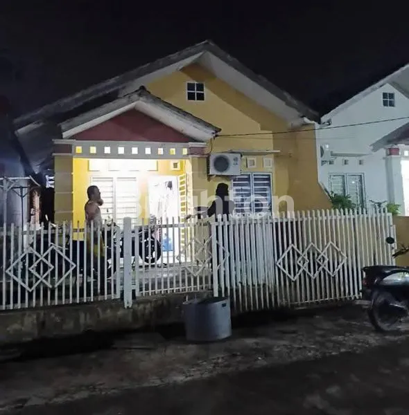 image RUMAH SIAP HUNI PKJ BENGKONG LT 112M² (1)