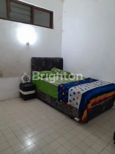 image DIJUAL RUMAH HOOK 2 LANTAI AREA SAWOJAJAR DEKAT TOL SAWOJAJAR 7 KAMAR BISA UNTUK KOS KOTA MALANG (3)