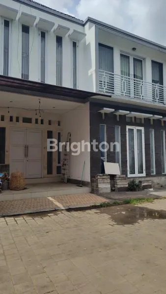 image RUMAH JUAL 2 LANTAI AKSES JALAN LUAS DENPASAR SELATAN (6)