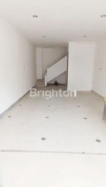 image RUKO 3 LANTAI STRATEGIS DI PERTOKOAN DEKAT PANTAI KUTA – KUTA  (3)