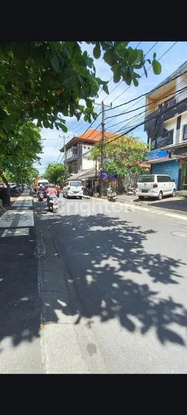 image RUKO 3 LANTAI STRATEGIS DI PERTOKOAN DEKAT PANTAI KUTA – KUTA  (8)