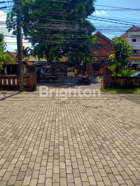 image RUKO STRATEGIS 3 LANTAI DI JALAN CONGKROAMINOTO UBUNG KAJA COCOK UNTUK KANTOR DAN USAHA BISNIS  (5)