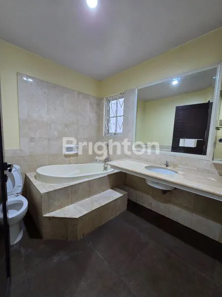 image RUMAH SIAP HUNI MEDITERANIA SENTUL CITY (8)