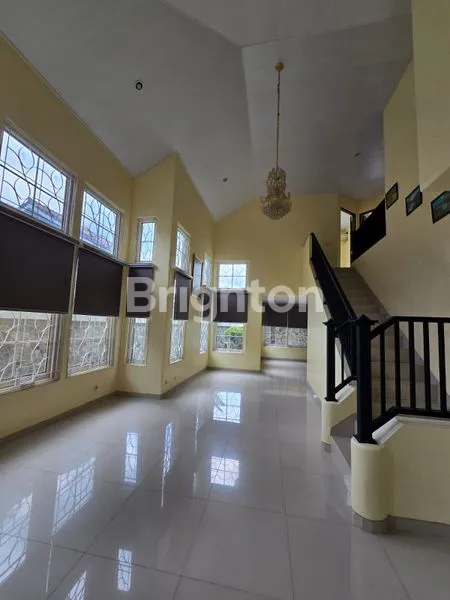 image RUMAH SIAP HUNI MEDITERANIA SENTUL CITY (1)