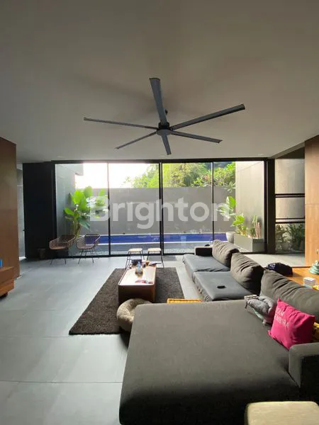 image BRAND NEW RUMAH KEMANG CANTIK GOOD FURNISHED (6)