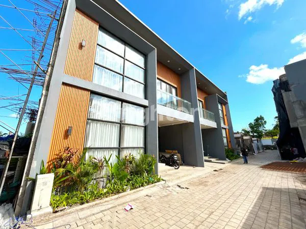 image VILLA CLUSTER DENGAN BERBAGAI PILIHAN, LOKASI STRATEGIS & NYAMAN DI CANGGU (2)