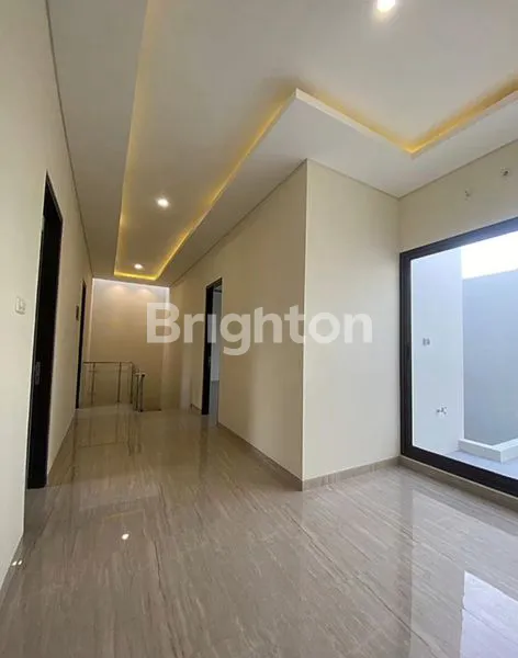 image RUMAH BARU 2 LANTAI CITRALAND UTAMA, SURABAYA BARAT. DEKAT PUSAT KULINER GWALK - SEKOLAH CIPUTRA - RADIAL ROAD - KEDUBES US - PUSAT KOMERSIAL TELAGA UTAMA - PUSAT KOMERSIAL NIAGA GAPURA - KAMPUS UNESA - PAKUWON MALL - GRAHA FAMILI - WISATA BUKIT MAS - WIY (7)