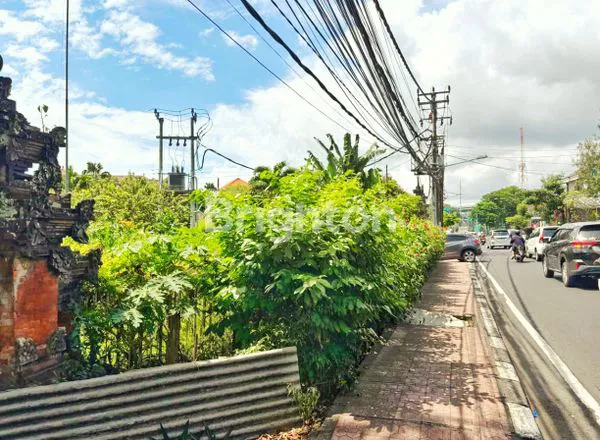 image TANAH LUAS 52 ARE BONUS BANGUNAN GALERI + 2 GUDANG BESAR DI JL. WR. SUPRATMAN, DENPASAR TIMUR, BALI | POTENSI INVESTASI LUAR BIASA (6)