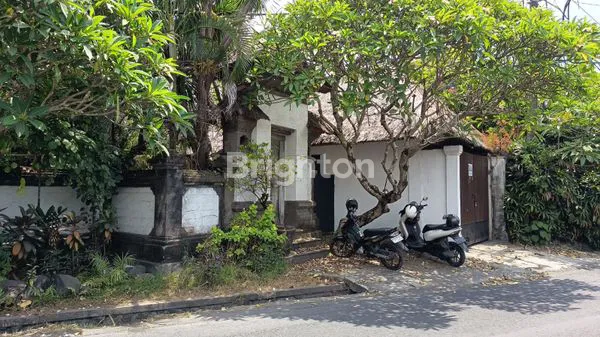 image DI JUAL VILLA DI MAIN STREET BATUR SARI SANUR (1)