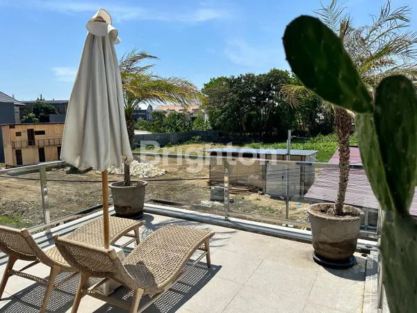 image RUMAH MINIMALIS BARU JADI DI LINGKUNGAN PERUMAHAN YANG NYAMAN DI DEKAT JALAN SUNSET ROAD SEMINYAK  (5)