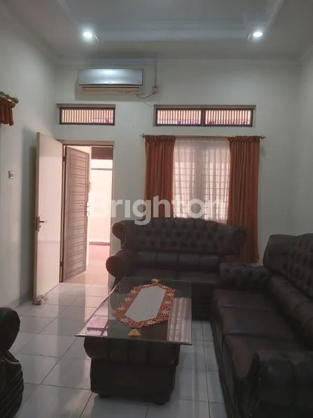 image RUMAH DISEWA VILLA 5 (1)