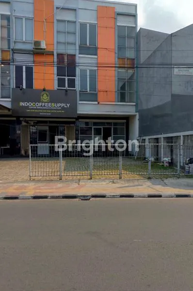 RUKO  3 LANTAI JL.PAHLAWAN ,REMPOA,KEC CIPUTAT TIM,KOTA TANGERANG SELATAN ,BANTEN
