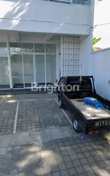 image RUKO STRATEGIS DISEWAKAN DEKAT RS SILOAM, KUTA – LOKASI PREMIUM UNTUK USAHA!  (1)