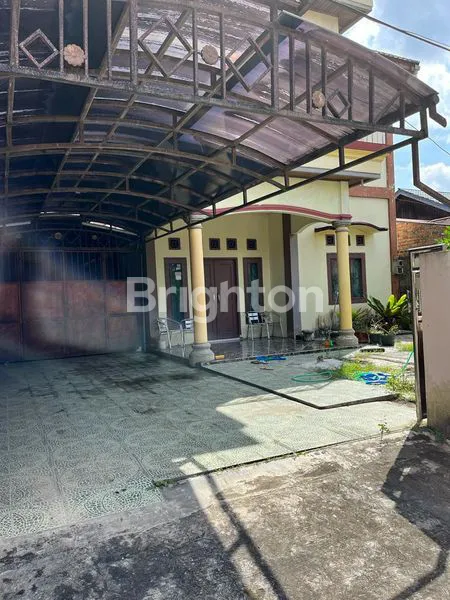 image RUMAH MEWAH 6 KT DI JL. DI PANJAITAN (2)
