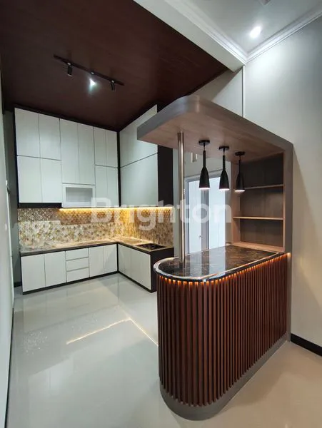 image RUMAH MEWAH 2 LANTAI LUAS 166 M² BANGUNAN BARU DI JAJAR SOLO (5)
