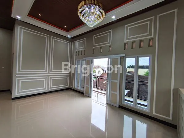 image RUMAH MEWAH 2 LANTAI LUAS 166 M² BANGUNAN BARU DI JAJAR SOLO (3)
