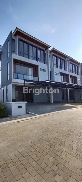 BREZZA DI KAWASAN ELITE PANTAI MUTIARA JAKARTA UTARA