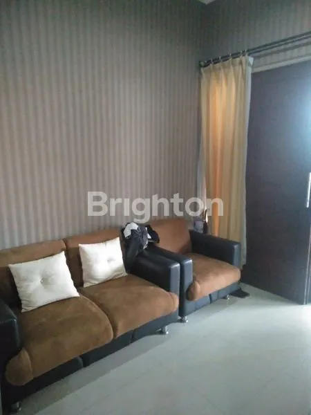 image RUMAH 2 LANTAI TERAWAT SIAP HUNI MANYAR TIRTOASRI, SURABAYA TIMUR. DEKAT RAYA MANYAR KERTOARJO - DHARMAHUSADA INDAH - KERTAJAYA INDAH - MENUR - KLAMPIS JAYA - ARIEF RAHMAN HAKIM - MERR - RAYA MANYAR - NGAGEL JAYA, DLL. (5)