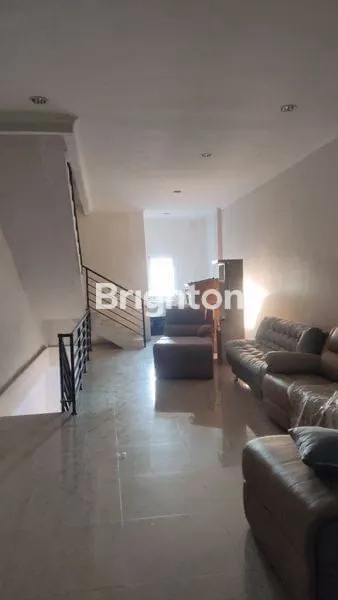 image RUKO 3LANTAI PADAT PENDUDUK DI PEKAYON BEKASI. (3)