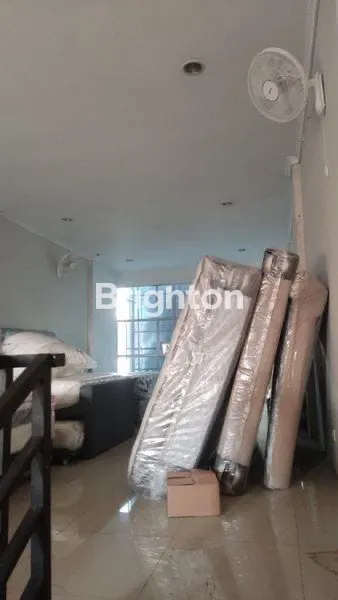 image RUKO 3LANTAI PADAT PENDUDUK DI PEKAYON BEKASI. (4)