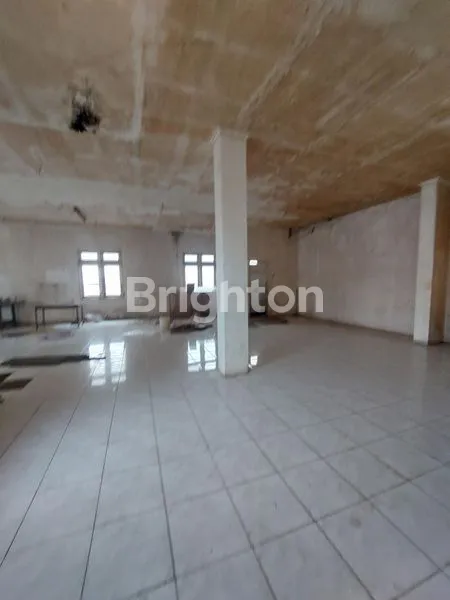 image DISEWAKAN RUKO 2 LANTAI JL.JENDRAL SUDIRMAN SAMARINDA (4)