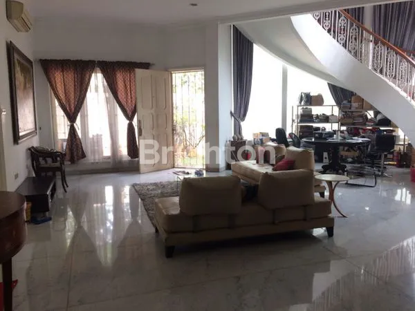 image RUMAH DI INTERCON KEBON JERUK JAKARTA BARAT (4)