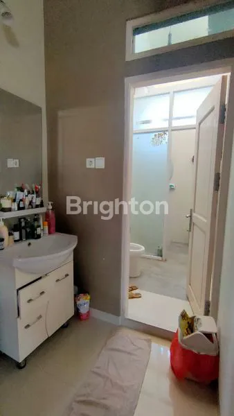 image HUNIAN NYAMAN 2 LANTAI, ELEGAN, LOKASI STRATEGIS, HARGA TERBAIK!  (7)