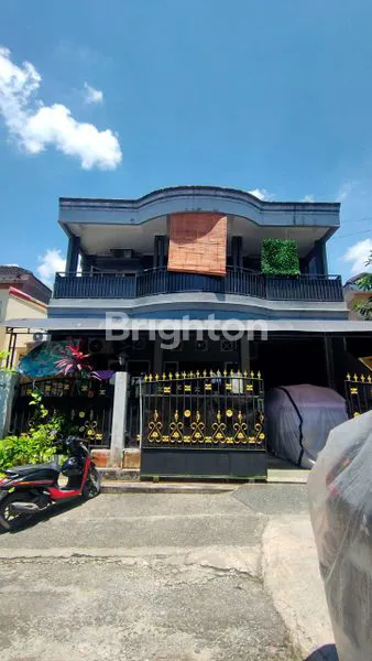 image HUNIAN NYAMAN 2 LANTAI, ELEGAN, LOKASI STRATEGIS, HARGA TERBAIK!  (1)