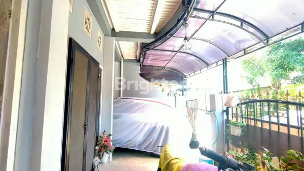 image HUNIAN NYAMAN 2 LANTAI, ELEGAN, LOKASI STRATEGIS, HARGA TERBAIK!  (8)