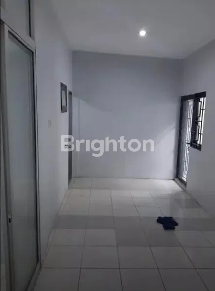 image RUMAH 2 LANTAI SIAP HUNI DI MEDAN TENGGARA, MEDAN DENAI (4)