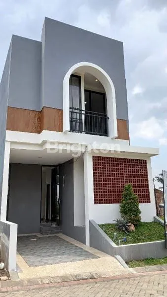 image RUMAH 2 LANTAI DEKAT KAMPUS UM, UNISMA DI MERJOSARI KOTA MALANG (1)