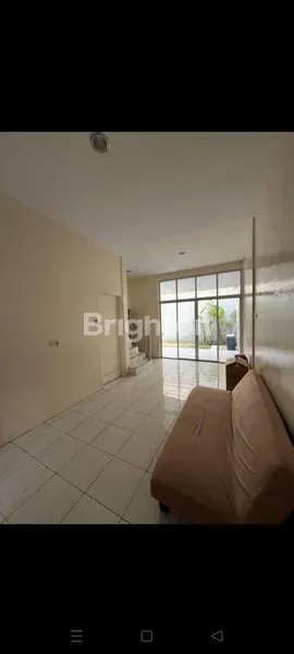 image RUMAH 2 LANTAI SIAP HUNI DI MEDAN TENGGARA, MEDAN DENAI (1)