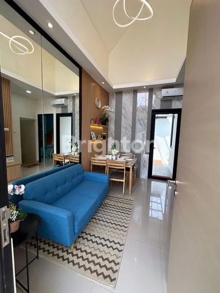 image RUMAH CANTIK DEKAT STASIUN  DI GRANDIA LIV PARUNG PANJANG (2)