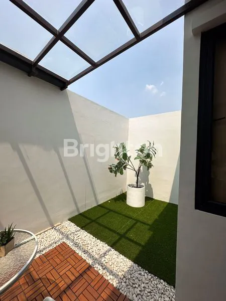 image RUMAH CANTIK DEKAT STASIUN  DI GRANDIA LIV PARUNG PANJANG (7)