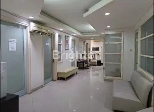 image RUMAH TINGGAL UNTUK BISNIS DI SENOPATI KEBAYORAN BARU JAKARTA SELATAN  (3)