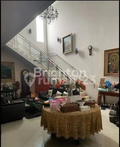 image DIJUAL RUMAH 2 LANTAI SIAP HUNI DI RAWAMANGUN JAKARTA TIMUR (5)