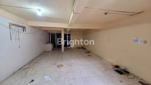 image RUKO 2,5 LANTAI SIAP HUNI DI TAMAN COSMOS (4)