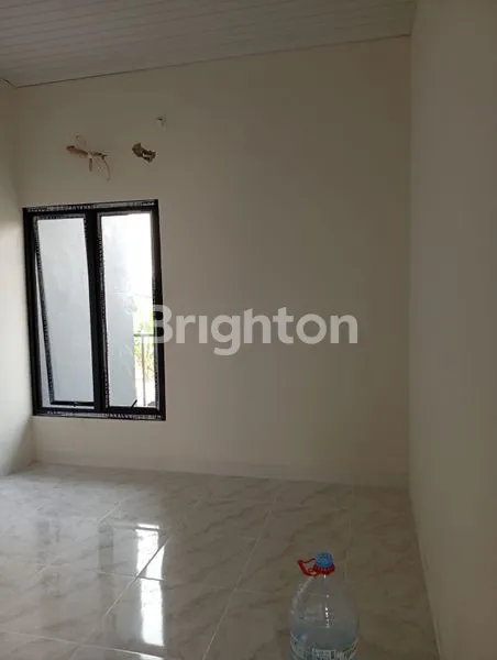 image RUMAH DI PERUMAHAN PANORAMA SERPONG (3)