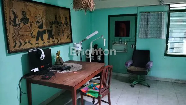 image DIJUAL RUMAH KUNO DI TENGAH KOTA SOLO, POSISI STRATEGIS DAN BAGUS!! ISTIMEWA (6)
