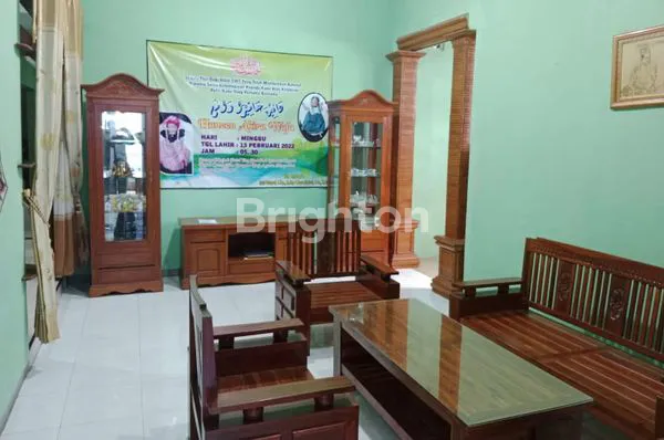 image RUMAH DI PASURUAN BERSIH TERAWAT SIAP HUNI LOKASI STRATEGIS NOL JALAN RAYA (3)