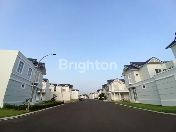 image RUMAH 2 LANTAI DI CLUSTER GRANDURA – LAVON 1 SWAN CITY, TANGERANG (5)