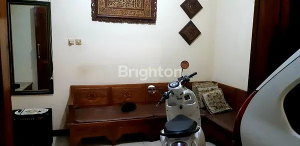 image RUMAH DI SEMAMPIR INDAH SURABAYA JUAL CEPAT LAKU (8)