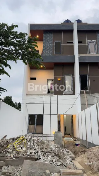 image DIJUAL RUMAH BARU 3 LANTAI – KAV DKI MERUYA SELATAN, BEBAS BANJIR (2)