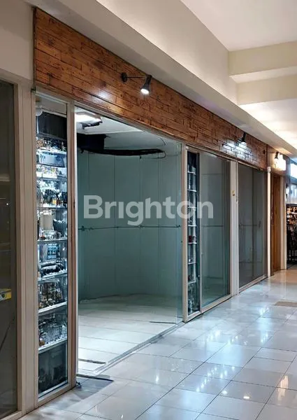 image STAND TOKO ROYAL PLAZA SURABAYA  (1)