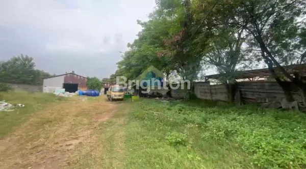 image GUDANG LUAS 2.028M² DI PASAR KEMIS (2)