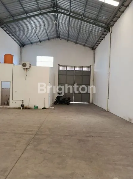 image GUDANG TRITAN POINT BANYU URIP SUKOMANUNGGAL (4)