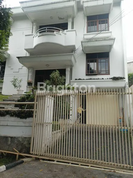 image DIJUAL RUMAH DI KOMPLEK SURYA SETRA (2)