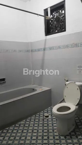 image RUMAH LUAS LANTAI 2 COCOK LOKASI STRATEGIS DENPASAR UTARA (4)